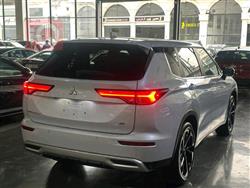 ميتسوبيشي اوتلاندر